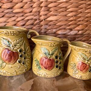 Apple & Yellow: Enesco Lefton Measuring Cups